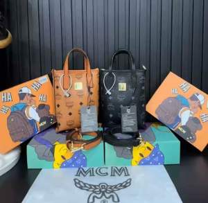 Túi M C M [Fullbox] Điện Thoại Đeo Chéo Trẻ Trung Size 20cm