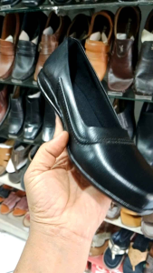 sepatu wanita sepatu pantopel hak datar