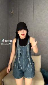 YẾM QUẦN ĐÙI JEAN RÁCH VIỀN KHUY THỜI TRANG HÀN QUỐC RÚT DÂY EO HAI BÊN TÔN DÁNG SIÊU CƯNG