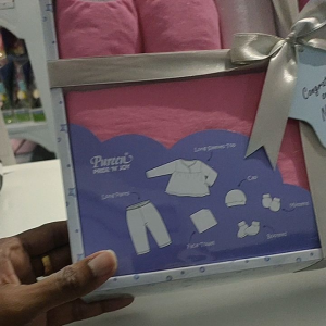 PUREEN PRIDE N JOY BABYWEAR GIFT SET PINK VGFP 0007