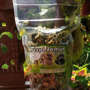 Keripik Jamur Kuping Krispi 200gr: Manfaat & Kelezatan