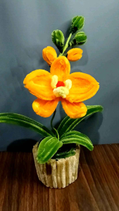 bunga angrek warna oren dari kawat bulu dengan pot harga murah / hiasan rumah / kawat bulu pot / bunga kawat bulu