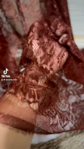 Kain/bahan brukat semi francis glossy/lembut