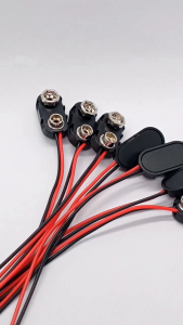 ขั้วถ่าน 9V. รุ่นพลาสติกอย่างดี พร้อมสายไฟยาว 15ซม. พร้อมส่ง