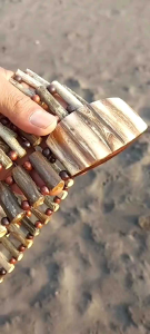 Ikat pinggang atau sabuk kayu akar batu gundi
