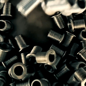 BOS DRAT M10 x M12 FLANGE SPESIFIKASI DALAM BAUT KUNCI 14 x LUAR BAUT KUNCI 17 MENGATASI DRAT LUBANG BAUT YANG AUS DOL SLEK ATAU RUSAK BOSH DRAT BOSS DRAT OVER BOSS PERBOSS VERBOSS SOK DRAT SHOCK DRAT TAP BAUT BAUD