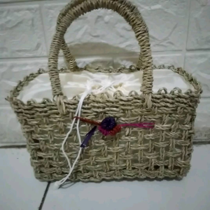 Tas parsel anyaman pandantas anyaman tali rara mendong tas hampers anyaman pandan