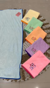Handuk bayi polos bordil ukuran 100x50cm