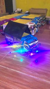 Miniatur Truk Oleng Lampu Terpal