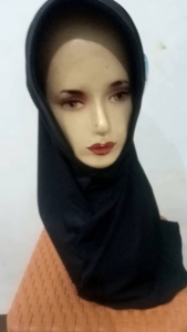 Kerudung Olahraga Tepat Untuk Aktivitas Outdoor