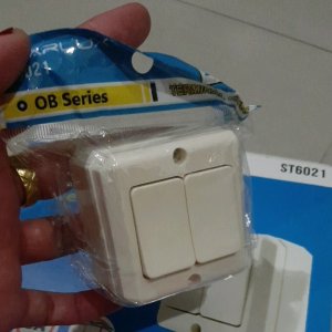 Starlux OB Sakelar Seri Terminal Kuningan SNI - OB Engkel 2 Gang -6A 250V Warna Krem
