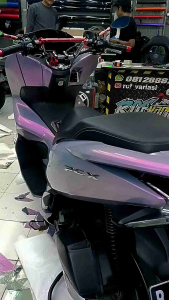 Stiker Volcano Grey Lembayung & Stiker Bunglon Lis Motor Lebar 50cm