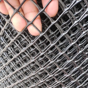 Plastic Screen Net Amazon Black 1 meter long 3/4 inch 4ft height 10 years lifespan