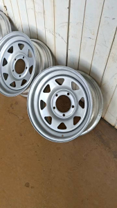 Suzuki Jimny Silver Grey Steel Wheel Rim R16 6JJ PCD 5x139.7 for Retro or Offroad SJ410 JB64 JB74 Installation included