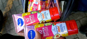 NIVEA EXTRA BRIGHT SUPER VITAMINS & SKINS FOODS SERUM 180ML