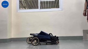 (แถมฟรีถุงคลุมและมุ้ง) รถเข็นเด็ก Minana รุ่น A2 ULTRA พับขึ้นเครื่องได้ น้ำหนักเบา หรูหรา ล้อลื่น