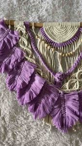 Dekorasi Rumah Alami: Pajangan Daun Makrame Bohemian