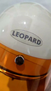 Helm Chip Leopard Chrome Dengan Pet Akrilik