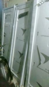 PINTU ALUMINIUM PANEL KOMBINASI KACA ORNAMENT UK T210xL80 + KUSEN 4in