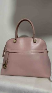 Preloved authentic piper dome handbag / 2way with flaws