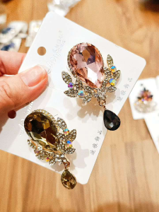 71SK💧Waterdrop Crystal Leaf Brooch Pin ✨ Anti-Tarnish Alloy Electroplated 🌿 Elegant Leaf Lapel