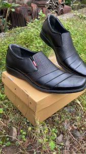 Maxsbay Shoes Sepatu Pantofel Pria Bahan Kulit Asli Bj.08