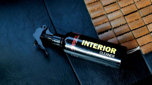 Pembersih Interior Noda Di Jok Plafon Dasboard Mobil