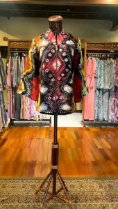 Kimmy Tunik Viscos by Dian Pelangi LIMITED EDITION Blouse Baju Atasan Outfit Blus Kerja Kantor Pesta Kondangan Casual Formal Wanita Cantik Anggun Modis Modern Simple Elegan Mewah Model Hijaber KoreaTerbaru Motif Batik Jumputan Sasirangan Kekinian