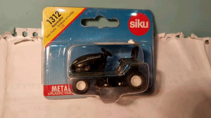 SIKU 1312 1:87 scale Lawn Tractor Diecast