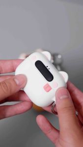 Ốp In Hình Gấu Dễ Thương Silicon Chống Bẩn Kèm Móc Khoá Cho Tai Nghe Airpods Pro 3 2 Njoyshop