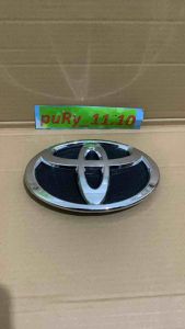 Emblem Logo Depan GRILL Toyota Innova Reborn 2016-2022 Original