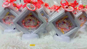 elegant souvenir mini frame with 6letters name for rosary