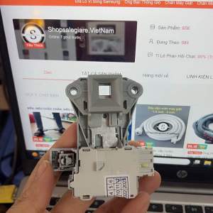 Công tắc khoá cửa máy giặt Electrolux EWF12732 7kg chính hãng