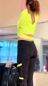 Crop (ada cup busa)T-shirt Senam Olahraga Wanita Zumba Gym