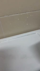 ที่วางโทรศัพท์แบบแม่เหล็กพับได้ดีไซน์ใหม่ล่าสุดสำหรับรถ ที่วางโทรศัพท์มือถือแบบดูดติดกระจกหน้ารถ