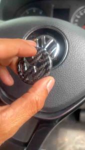 emblem steering volkswagen VW carbon tampal atas logo ori double tape dah disediakan