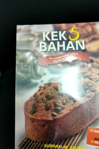 Buku Resipi: Kek 5 Bahan - Suwarsi M. Arukin (NEW)