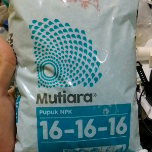 PUPUK NPK MUTIARA 16.16.16 PUPUK BUAH PUPUK SAYURAN KEMASAN ORIGINAL PABRIK 1KG