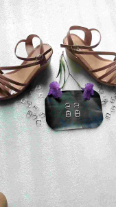 phụ kiện giày dép. bộ sản phẩm. khóa và móc. cần khi thay đổi.