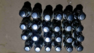 น๊อตแท้ล้อแม็ก TOYOTA เบอร์21 เกลียว1.5 ความสูง47มิล น๊อตแท้ถอด (ราคารวมทั้งหมด24ตัว)