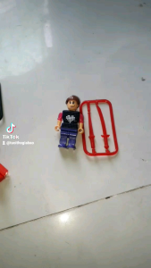 Lắp ráp 1 mô hình Lính mini bằng nhựa kèm phụ kiện
