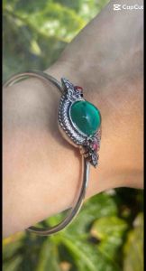 กำไลพญานาค ลูกแก้ว 2 สี แถมธูปพญานาค เลข 3 ตัว ปรับขนาด กำไ