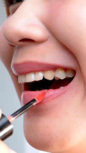 LIPCREAM MATTE SR12 - MATTE LIPCREAM SR12 - Lipstik Matte Ringan Tahan Lama Waterproof SR12 - Lipstik Matte SR12 Ringan Tahan Lama Waterproof Original BPOM