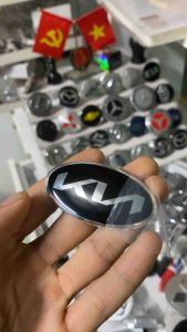 Logo vô lăng KIA xe Kia Morning Carnival Soluto K3 K5 Sonet Carens..logo nắp túi khí kia biểu tượng kia gắn vô lăng
