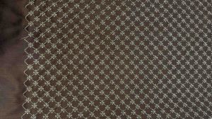 Fabrica_shop ผ้าไหมเทียมปักลายด้วยดิ้นทอง มีหลายสี หน้ากว้าง 45 นิ้ว (1.14m) เกรดดี เรียบหรู