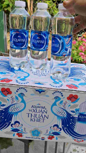 thùng 24chai nước suối AQuafina 355ml là nước tinh khiết an toàn hợp vệ sinh cho sức khỏe mọi gia đình.có mẫu xuân 2025