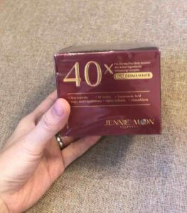 Jennie Moon 40X Pro Derma Plus Body Booster 250ml with Niacinamide Alpha-Arbutin and Glutathione