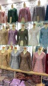 Kebaya Modern Kebaya Tille Brukat Stelan Kebaya Brokat Kebaya Wisuda Set Kebaya Remaja setelan kebaya wisuda