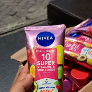 NIVEA EXTRA BRIGHT SUPER VITAMINS &SKIN FOODS 180ML NIACINAMIDE SERUM