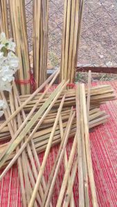 ไม้หลักค้ำยันต้นไม้ หลักบ่วง เหลากลม ยาว 70 เซนติเมตร